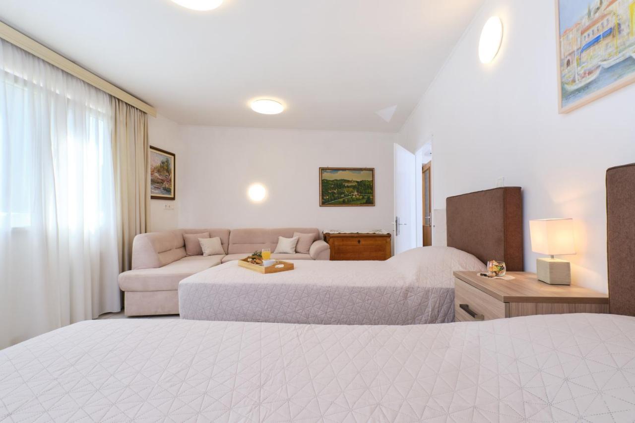 Apartments Antares Mali Losinj Luaran gambar